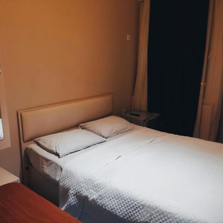 Golden Fish Hotel Batumi Eksteriør bilde